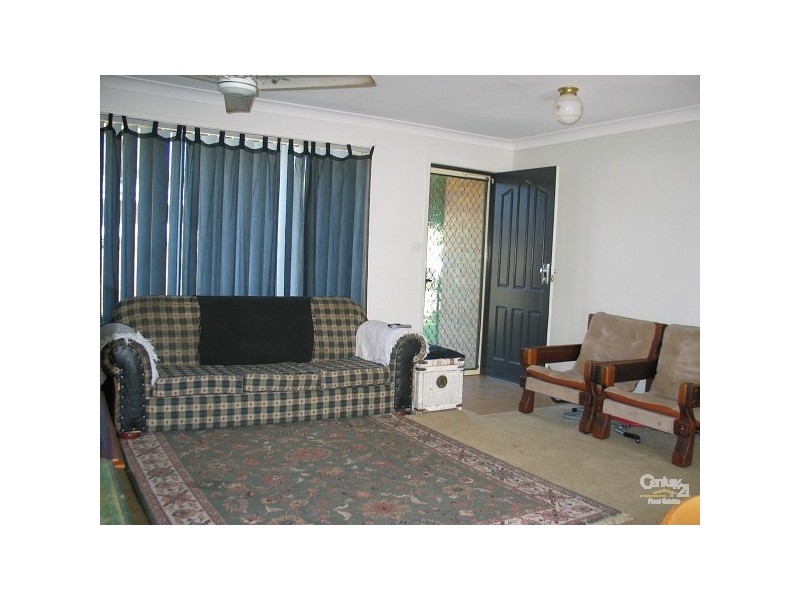 7 Lake Street, Wyee Point NSW 2259