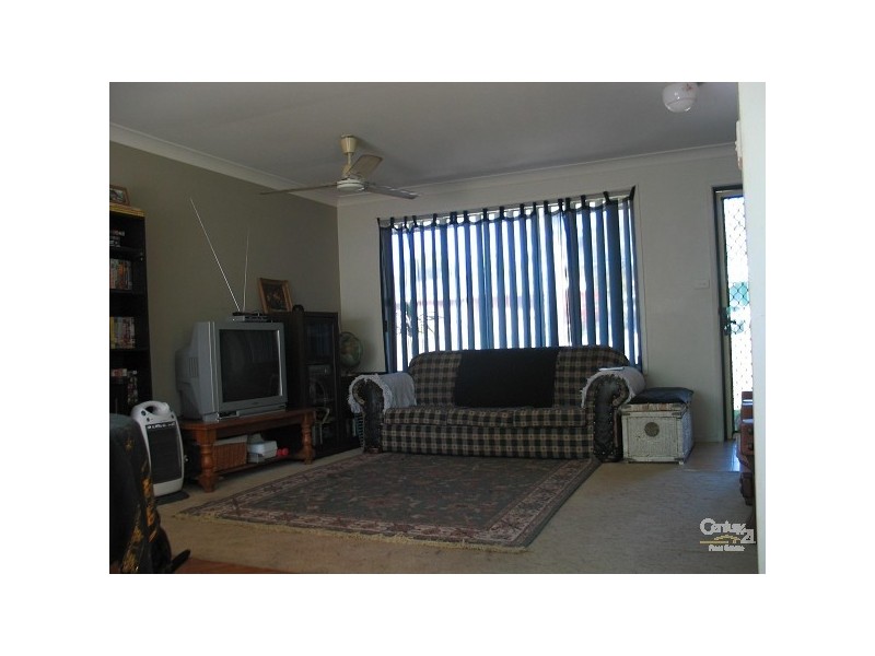 7 Lake Street, Wyee Point NSW 2259