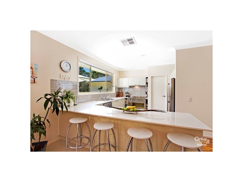 6 Simmons Close, Wyee Point NSW 2259