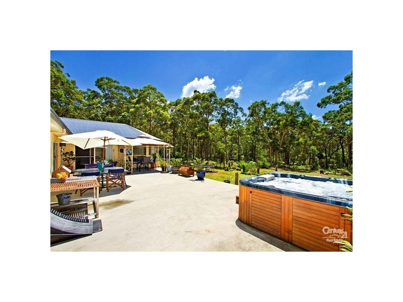 6 Simmons Close, Wyee Point NSW 2259
