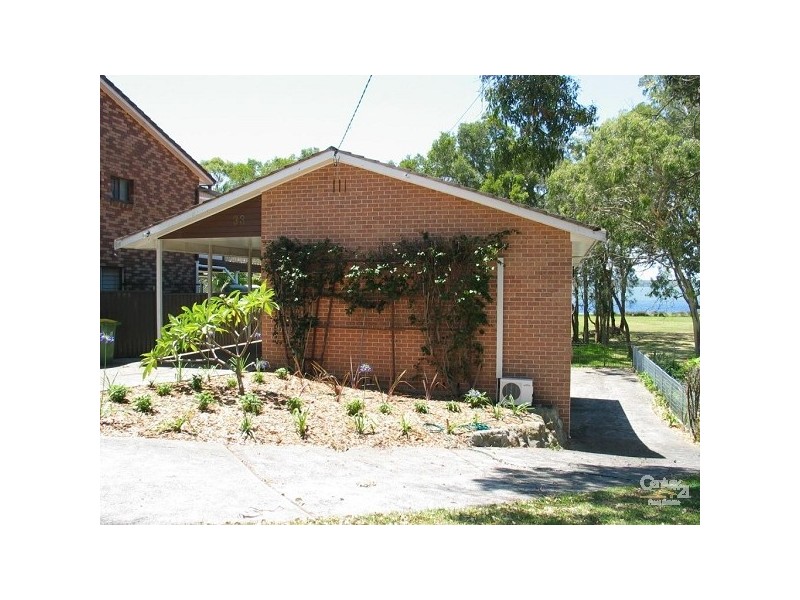 33 Sunrise Avenue, Budgewoi NSW 2262