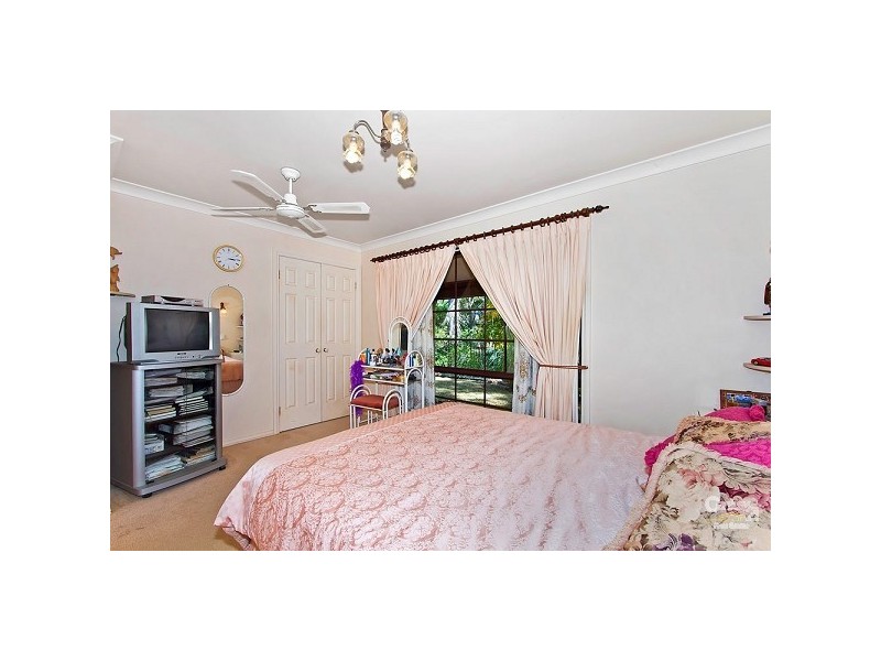 24 Larapinta Drive, Wyee Point NSW 2259