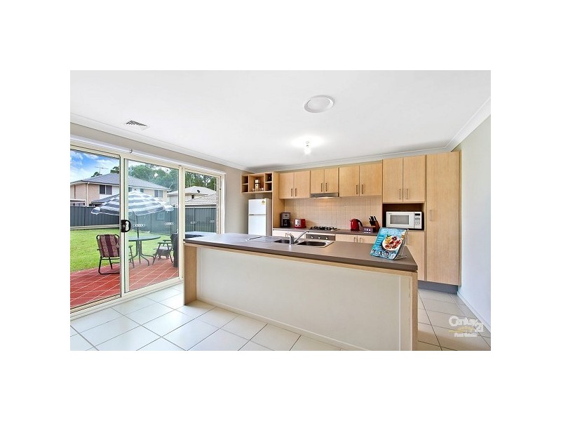 10 Drovers Way, Wadalba NSW 2259