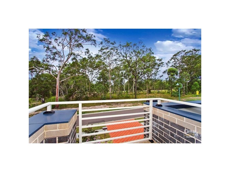 10 Drovers Way, Wadalba NSW 2259