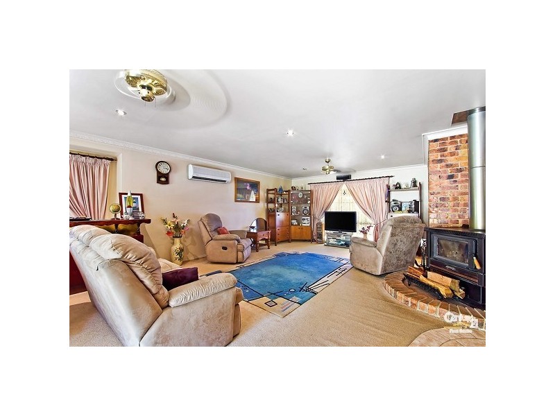 24 Larapinta Drive, Wyee Point NSW 2259