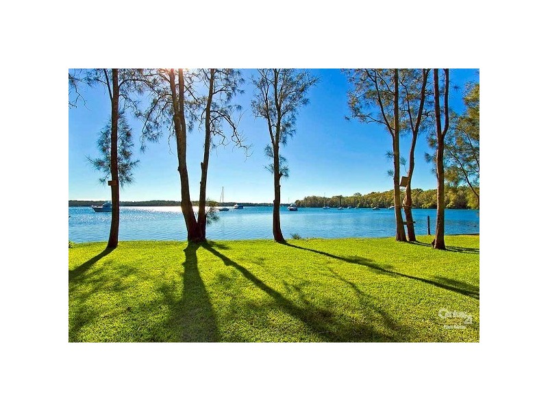 19 Wharf Street, Wyee Point NSW 2259