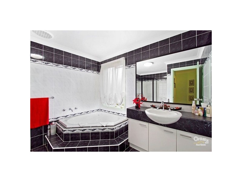 1 Saddlers Way, Wyee Point NSW 2259