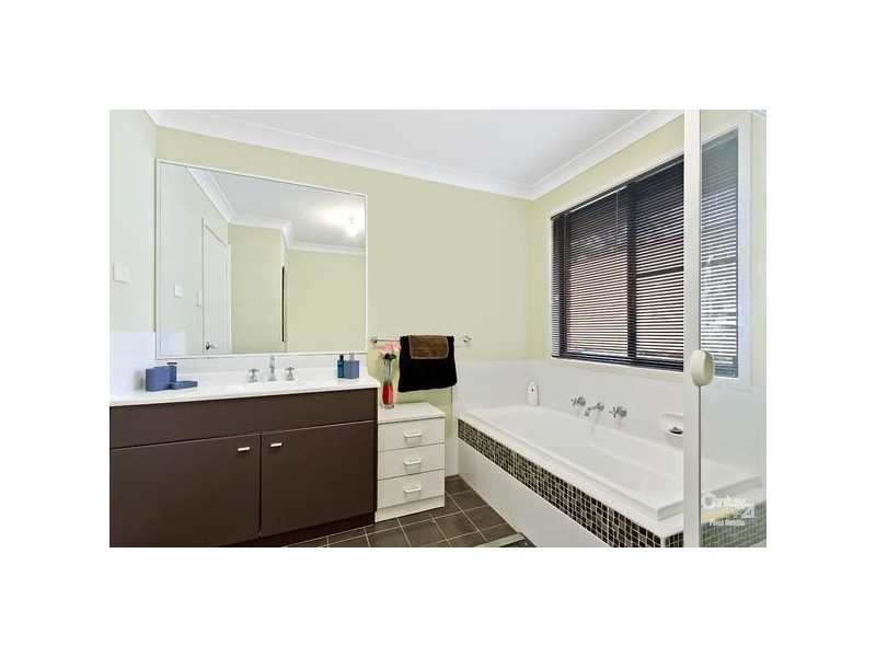 42 Darlingup Road, Wyee NSW 2259