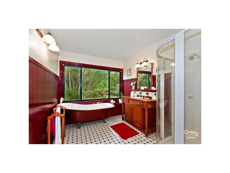 8 Simmons Close, Wyee Point NSW 2259