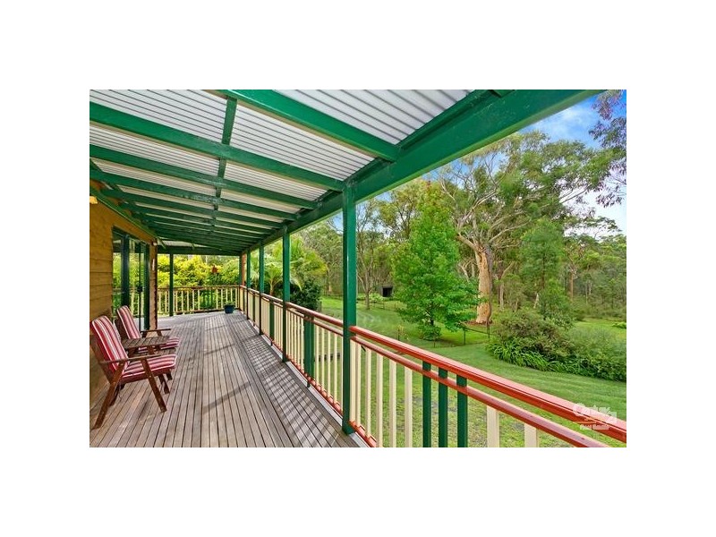8 Simmons Close, Wyee Point NSW 2259
