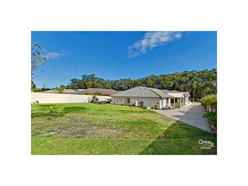 7 Murrawal Road, Wyee NSW 2259