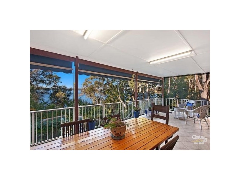 109 Griffith Street, Mannering Park NSW 2259