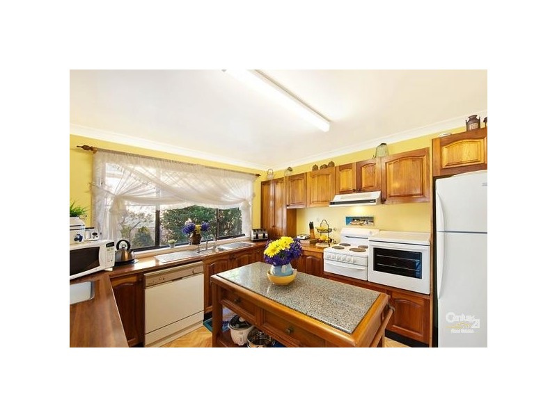 109 Griffith Street, Mannering Park NSW 2259