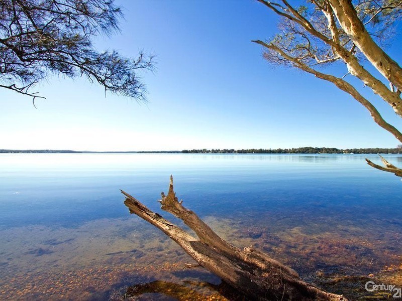 55 Mulwala Drve, Wyee Point NSW 2259