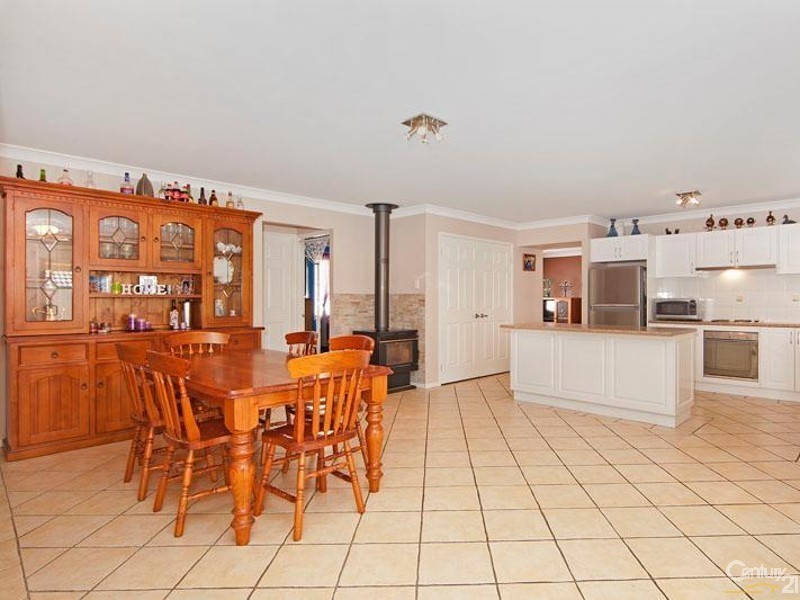 9 Murrawal Road, Wyee NSW 2259