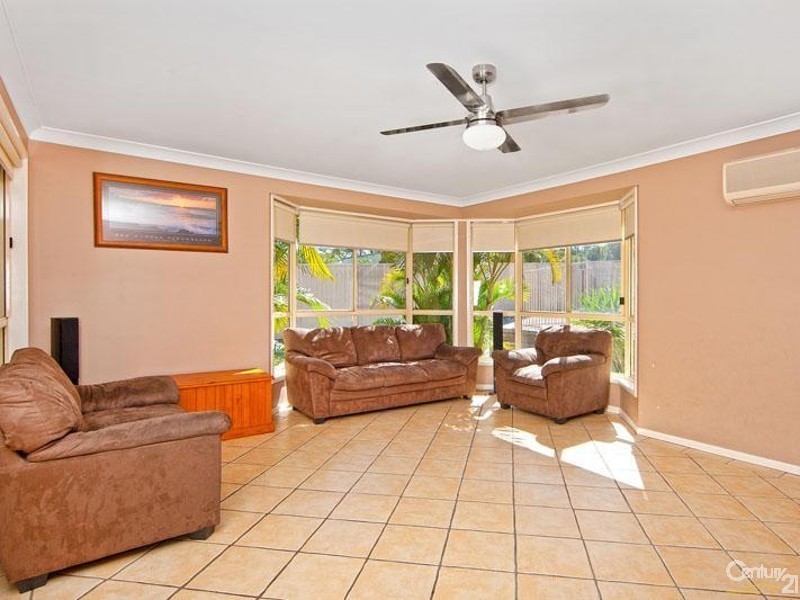 9 Murrawal Road, Wyee NSW 2259