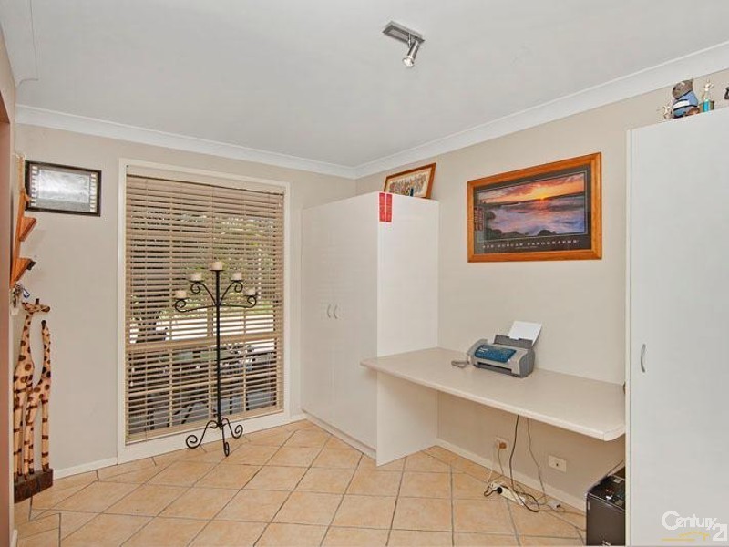9 Murrawal Road, Wyee NSW 2259