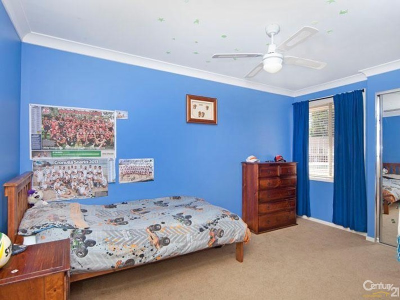 9 Murrawal Road, Wyee NSW 2259