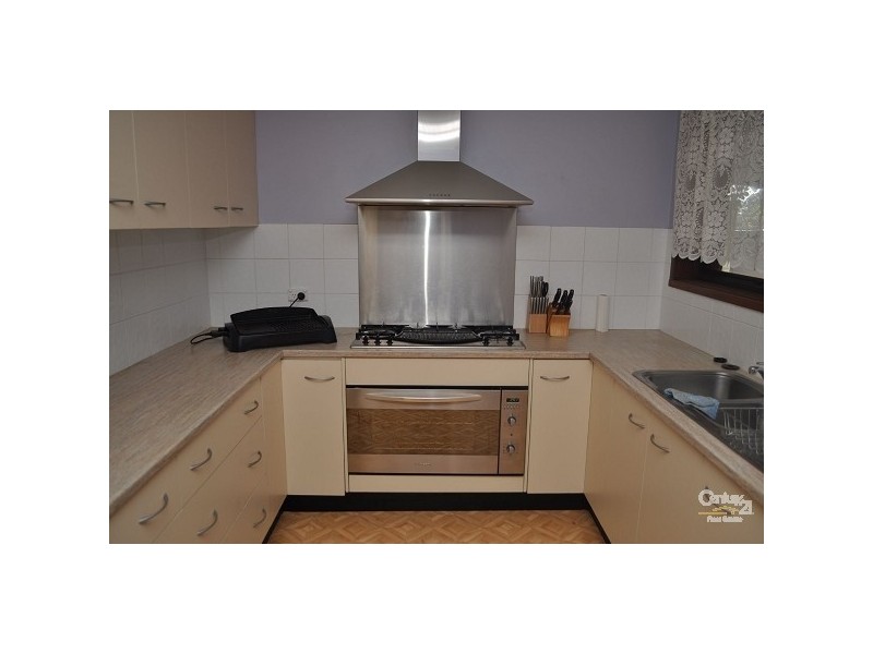 18 Falkiner Crescent, Singleton NSW 2330