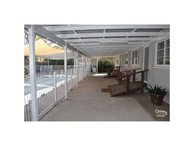 17 Maitland Road, Singleton NSW 2330