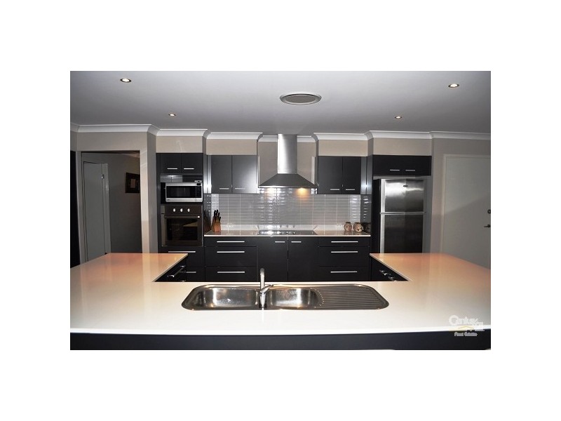 109 Casey Drive, Singleton NSW 2330