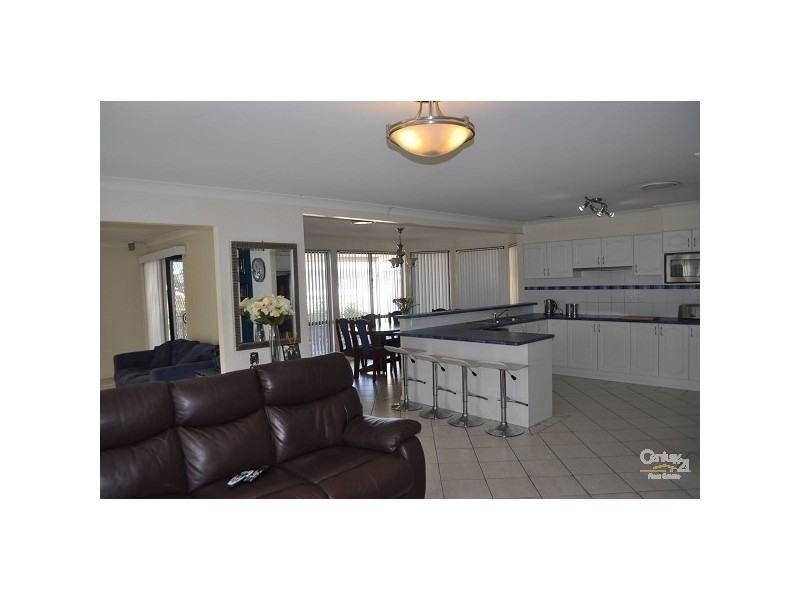 3 Grande Close, Singleton NSW 2330