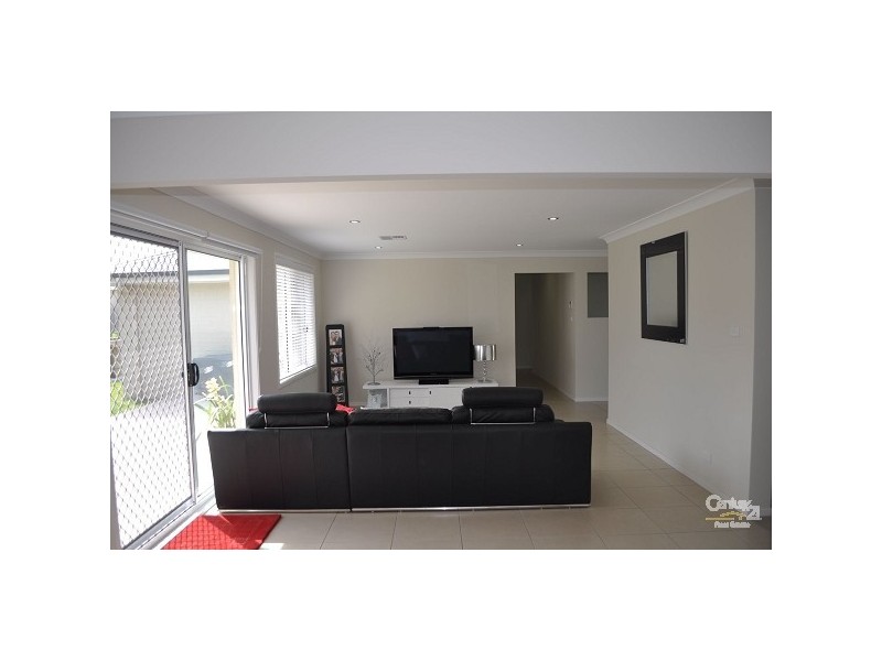 17 Nicholas Conoly Drive, Singleton NSW 2330