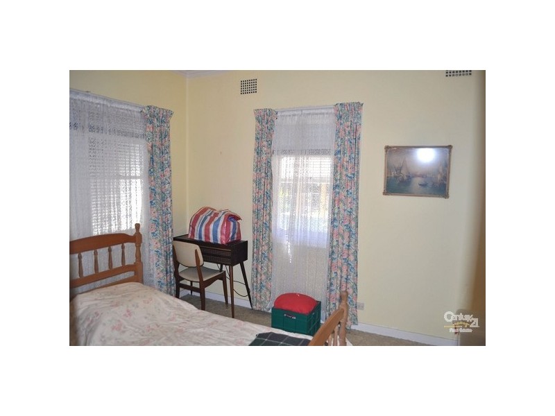 39 Barton Avenue, Singleton NSW 2330