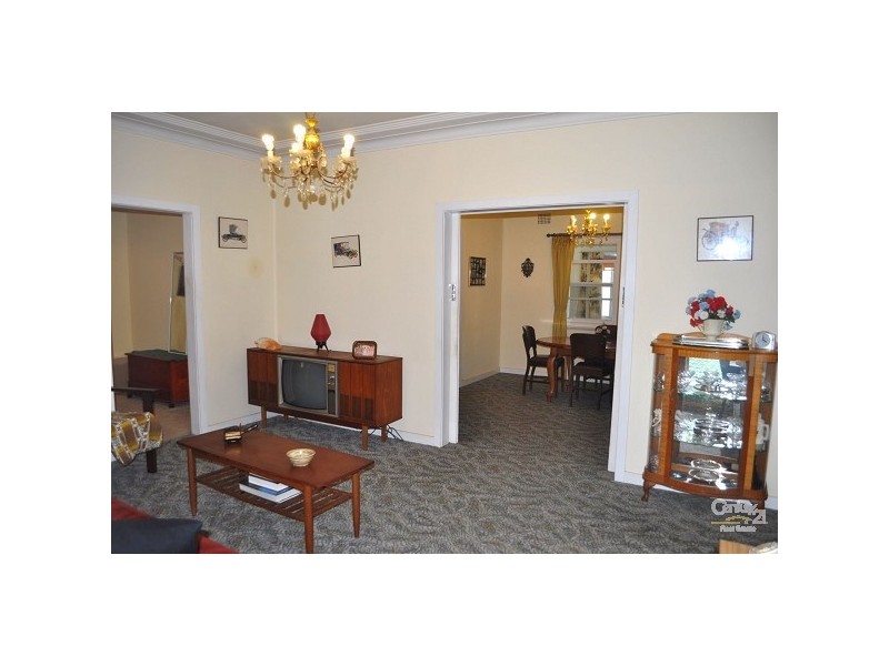 39 Barton Avenue, Singleton NSW 2330