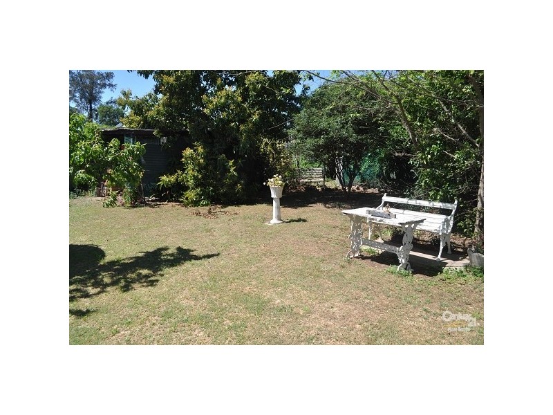 39 Barton Avenue, Singleton NSW 2330