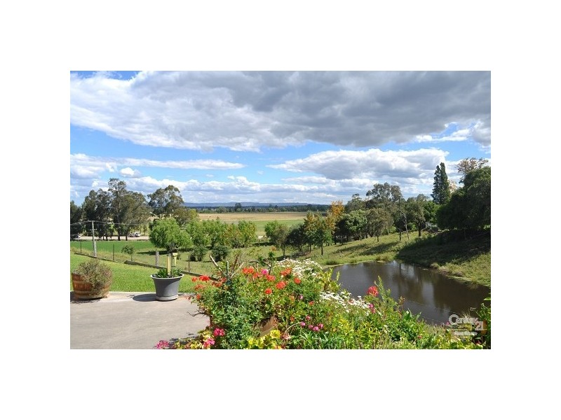 4 Roe Close, Singleton NSW 2330