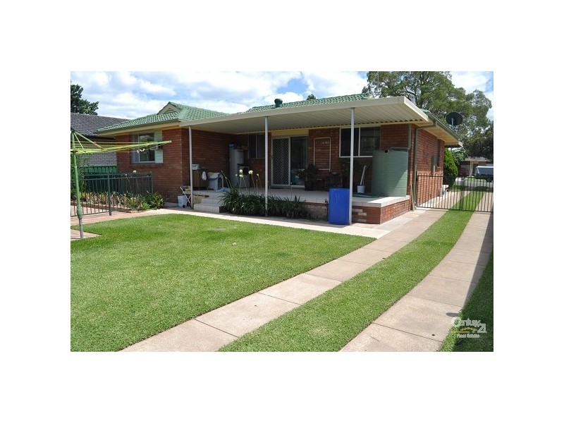 21 Lawson Avenue, Singleton NSW 2330