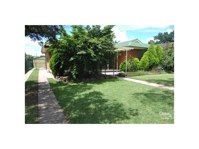 21 Lawson Avenue, Singleton NSW 2330