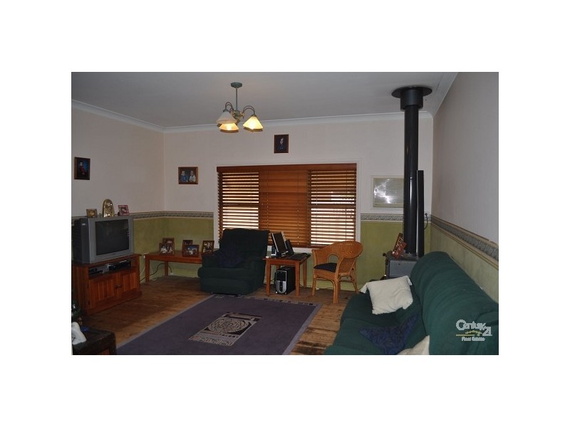 10 Loder Avenue, Singleton NSW 2330