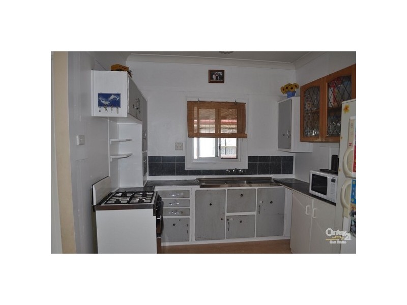 10 Loder Avenue, Singleton NSW 2330