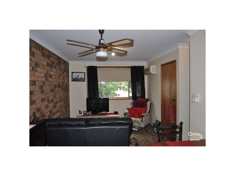 2/1 Cambridge Street, Singleton NSW 2330