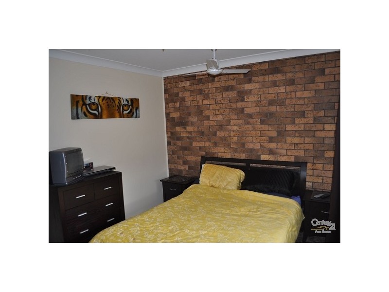 2/1 Cambridge Street, Singleton NSW 2330
