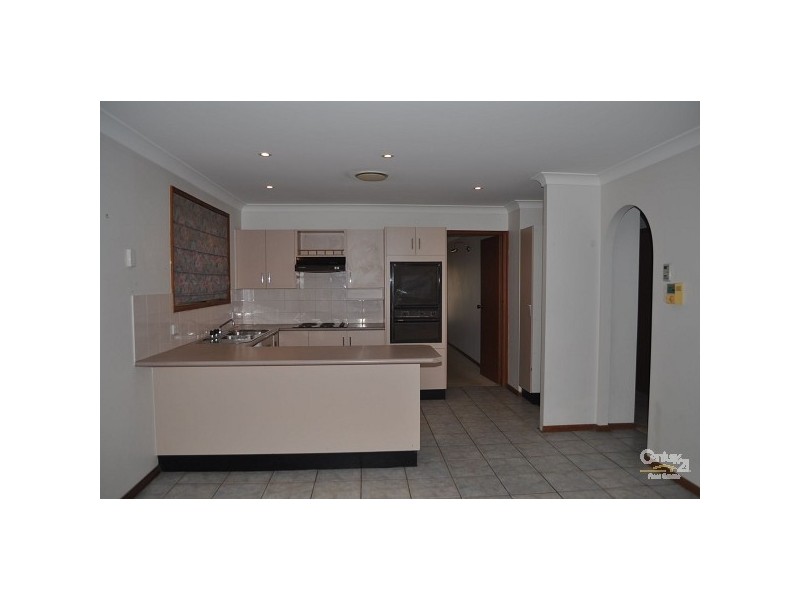 9 Lisbon Close, Singleton NSW 2330