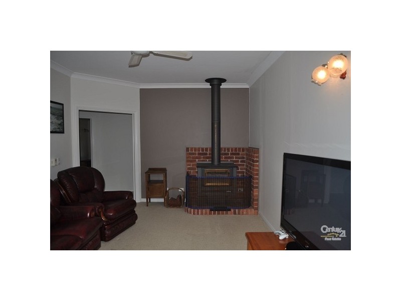 18 Morris Road, Singleton NSW 2330