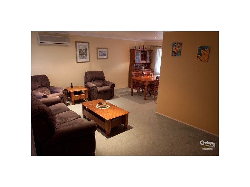 18 Heather Place, Singleton NSW 2330