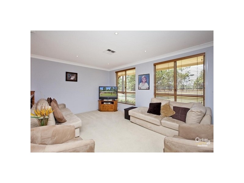 363 Camp Road, Greta NSW 2334