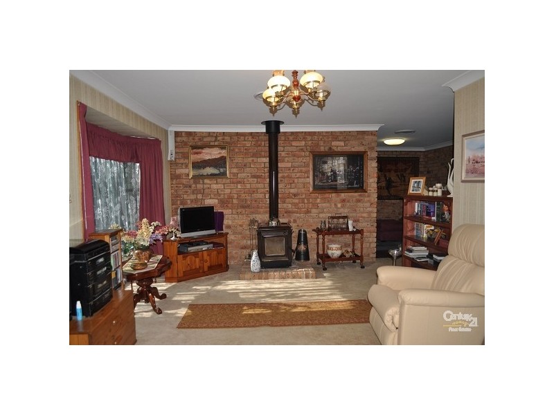 12 Henry Drive, Singleton NSW 2330