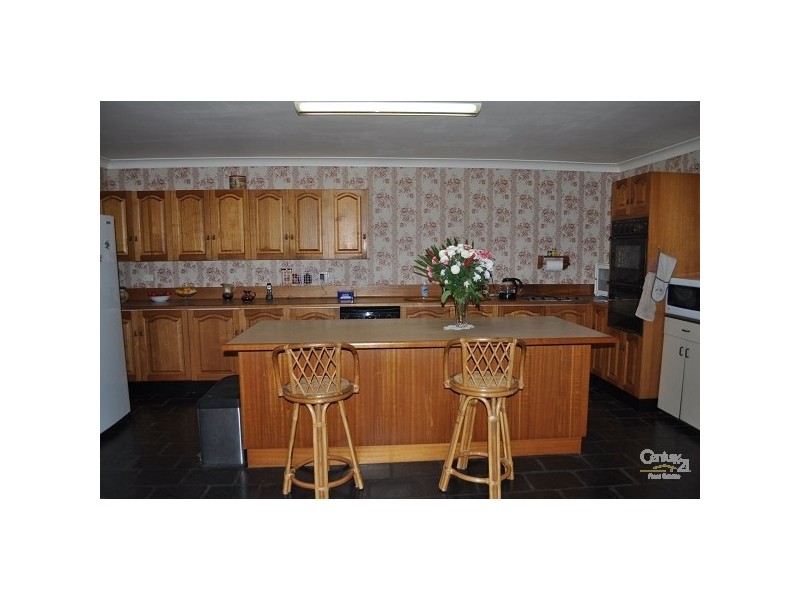 12 Henry Drive, Singleton NSW 2330