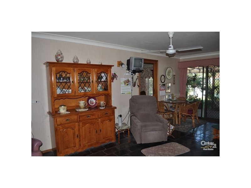 12 Henry Drive, Singleton NSW 2330