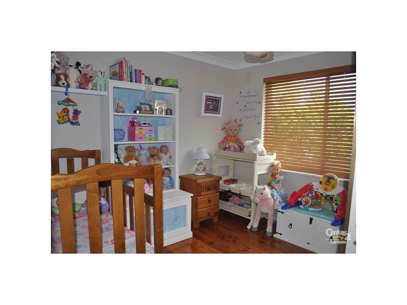 16 Cunningham Parade, Singleton NSW 2330