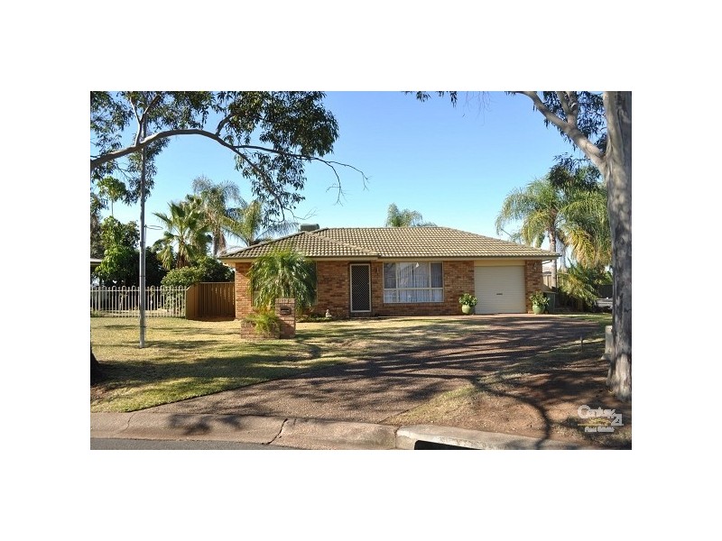 6 Dalmeny Close, Singleton NSW 2330