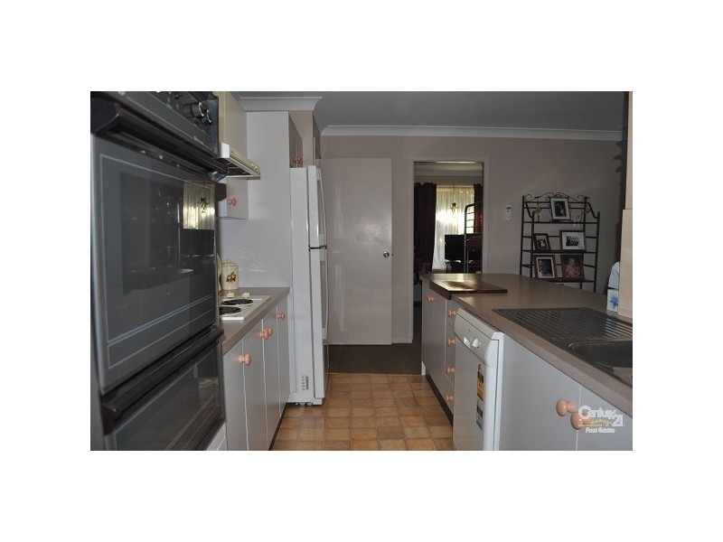 6 Dalmeny Close, Singleton NSW 2330