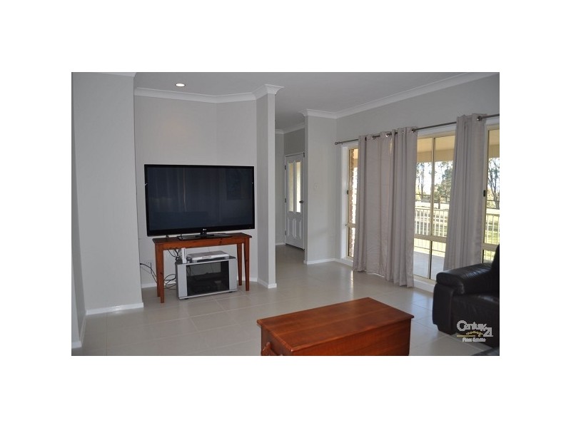 22 Lester Close, Singleton NSW 2330