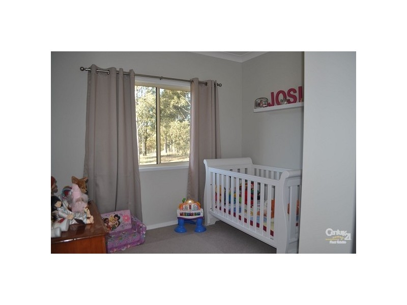 22 Lester Close, Singleton NSW 2330