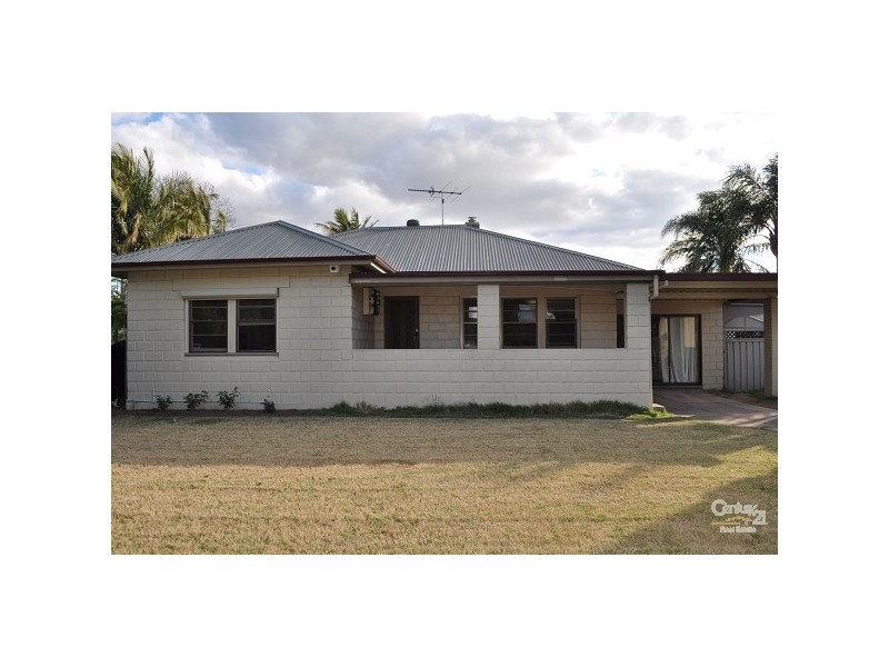 89 George, Singleton NSW 2330